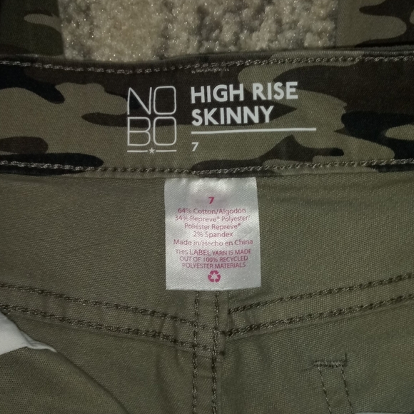 Jeans - Picture 2 of 2